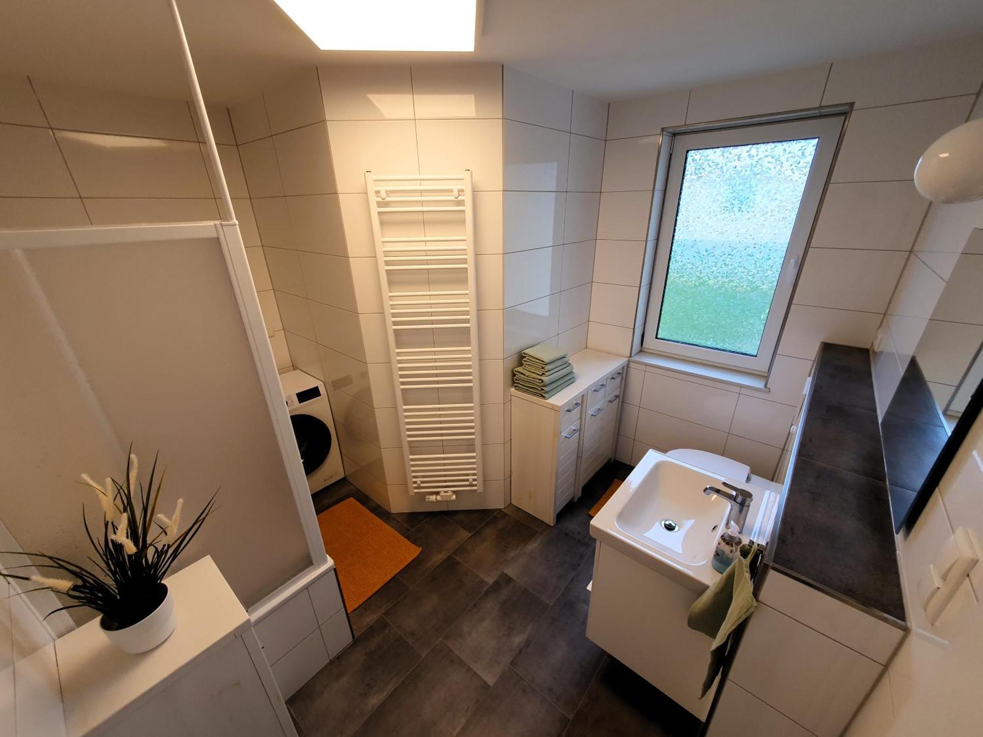 Radfreundliches Wohlfuehl-Apartment Mit Terrasse Und Parkplatz - Fewo Woody Schwerin  Bagian luar foto
